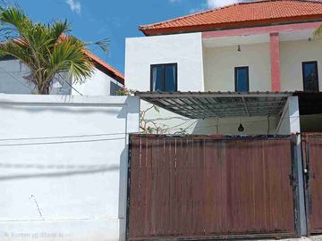RUMAH 2 LANTAI, 3 KAMAR, FURNISH DEKAT LP KEROBOKAN DAN PETITENGET