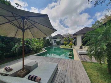 VILLA FOR SALE PURI GADING JIMBARAN, LAND SIZE 1240 SQM, PRICE UNDER MARKET!! FREEHOLD