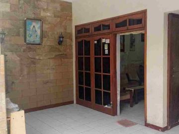Dijual Rumah Second 2Lt Rungkut Surabaya Dekat Industri SIER, Transmart Rungkut, Merr dan Aneka Kampus : UPN, ITS, UNAIR