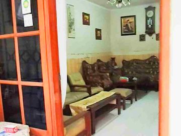 Dijual Rumah Second 2Lt Rungkut Surabaya Dekat Industri SIER, Transmart Rungkut, Merr dan Aneka Kampus : UPN, ITS, UNAIR
