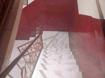 Dijual Rumah Second 2Lt Rungkut Surabaya Dekat Industri SIER, Transmart Rungkut, Merr dan Aneka Kampus : UPN, ITS, UNAIR