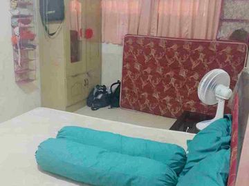 Dijual Rumah Second 2Lt Rungkut Surabaya Dekat Industri SIER, Transmart Rungkut, Merr dan Aneka Kampus : UPN, ITS, UNAIR