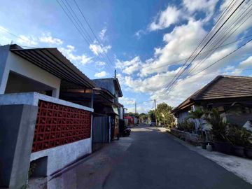 Rumah di jln utama