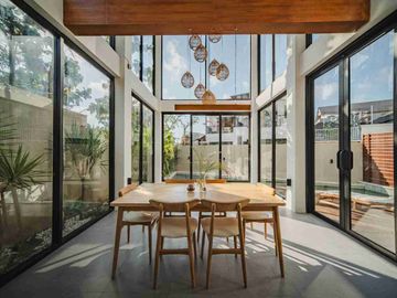 FOR SALE BRAND NEW  BEAUTIFUL DESIGN AND MODERN LUXURY VILLA JIMBARAN, GOOD LIGHTING, FREEHOLD 200 M2