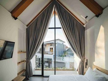 FOR SALE BRAND NEW  BEAUTIFUL DESIGN AND MODERN LUXURY VILLA JIMBARAN, GOOD LIGHTING, FREEHOLD 200 M2