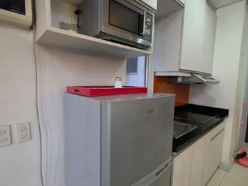Studio unit ready for occupancy for rent at The Columns - Legazpi Makati