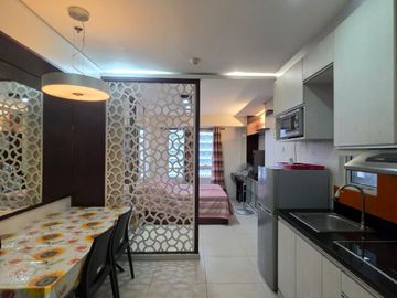 Studio unit ready for occupancy for rent at The Columns - Legazpi Makati