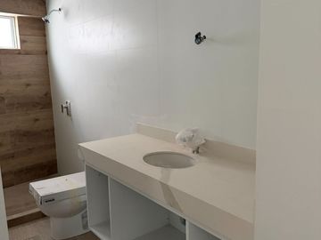 vendo estreno 3dormitorios $305,000 chacarilla san borja