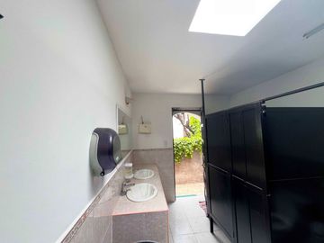 Bodega en Renta, C. segunda Gabino Barreda, Col. Santa María Morelos, Puebla.