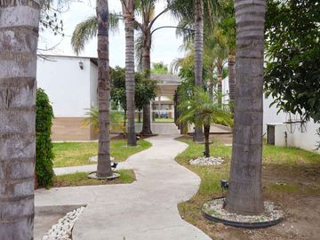 Bodega en Renta, C. segunda Gabino Barreda, Col. Santa María Morelos, Puebla.