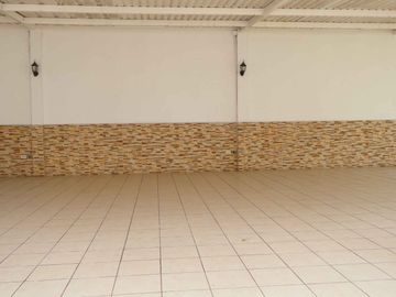 Bodega en Renta, C. segunda Gabino Barreda, Col. Santa María Morelos, Puebla.