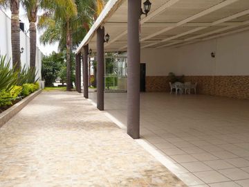 Bodega en Renta, C. segunda Gabino Barreda, Col. Santa María Morelos, Puebla.