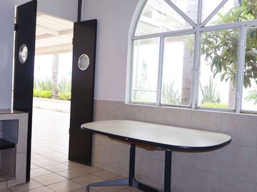 Bodega en Renta, C. segunda Gabino Barreda, Col. Santa María Morelos, Puebla.