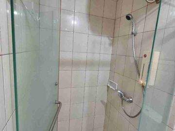 disewakan tahunan apartemen royal mediterania 1br full furnished