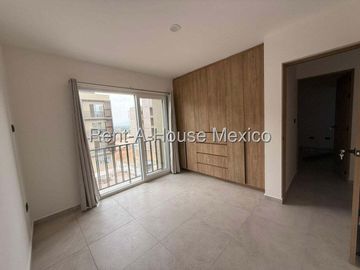 Departamento en Renta, Villas del Refugio, 86m2, Primer nivel, 2 rec, 1 estac. Alberca, Jardín, Gimnasio, Salón de eventos, a 5 min Hospital Gral IMSS