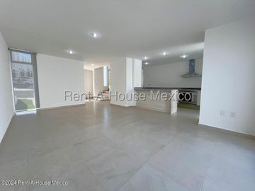 Casa en Renta en Zibatá, 2 rec, 2.5 baños, estudio, jardín privado, 2 niveles, alberca, arenero, área infantil, asadores, salón de eventos