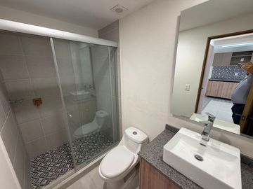 Departamento en Condominio Principia Living District, por Calzada del Ejército cerca de 5 de Mayo
