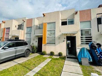 CASA EN VENTA LA FLORIDA II TEMOAYA TOLUCA A 18 min PLAZA SANTIN Y ALFREDO DEL MAZO