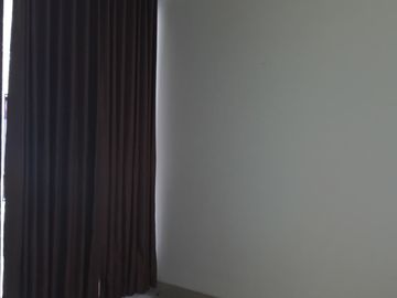 Disewakan rumah murah 2 lantai di Cluster Shinano Jakarta Garden City Jakarta Timur siap huni minimalis modern