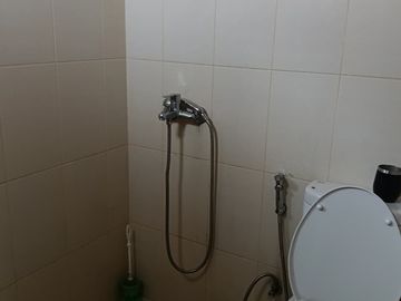 Disewakan rumah murah 2 lantai di Cluster Shinano Jakarta Garden City Jakarta Timur siap huni minimalis modern