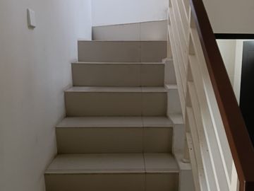 Disewakan rumah murah 2 lantai di Cluster Shinano Jakarta Garden City Jakarta Timur siap huni minimalis modern