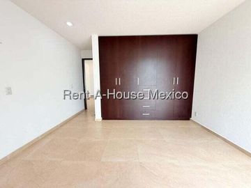 Renta Departamento en Juriquilla, Oportunidad, 152m2, jardín privado, 2 recámaras, 2.5 baños, Alberca, Jardines, Juegos, Gimnasio, Ubicación