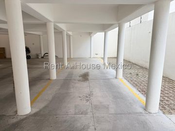 Departamento en Renta en Zibatá, vista panorámica 3 recámaras, cocina amplia y moderna, terraza, Jardines, área infantil, Gimnasio, Amplios espacios