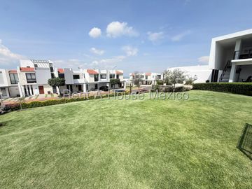 Departamento en Renta en Zibatá, vista panorámica 3 recámaras, cocina amplia y moderna, terraza, Jardines, área infantil, Gimnasio, Amplios espacios