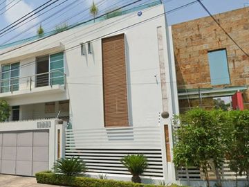 CASA EN VENTA TLAQUEPAQUE JALISCO A PRECIO DE OPORTUNIDAD! ¡NO ESPERES MÁS Y APROVECHA ESTE INCREÍBLE PRECIO!