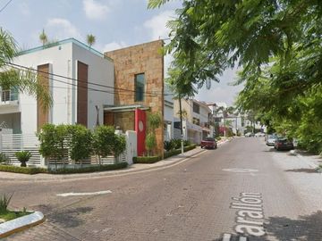 CASA EN VENTA TLAQUEPAQUE JALISCO A PRECIO DE OPORTUNIDAD! ¡NO ESPERES MÁS Y APROVECHA ESTE INCREÍBLE PRECIO!