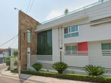 CASA EN VENTA TLAQUEPAQUE JALISCO A PRECIO DE OPORTUNIDAD! ¡NO ESPERES MÁS Y APROVECHA ESTE INCREÍBLE PRECIO!