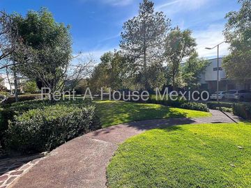 Venta casa Altozano Queretaro, 3 recamaras, 3 baños.