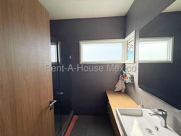 Venta casa Altozano Queretaro, 3 recamaras, 3 baños.