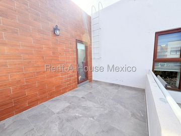 Venta casa Altozano Queretaro, 3 recamaras, 3 baños.