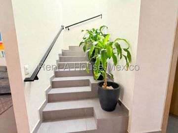 Venta casa Altozano Queretaro, 3 recamaras, 3 baños.