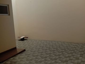 Disewakan rumah murah 2 lantai di Cluster La Seine Jakarta Garden City Jakarta Timur siap huni minimalis modern