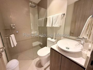 Renta departamento centor sur, 2 recamaras, 2 baños, cerca corporativos.