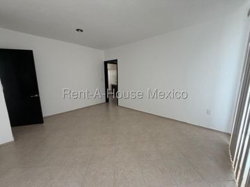 Venta casa Real de Juriquilla, 3 recamaras, 3 baños.