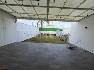 Venta casa Real de Juriquilla, 3 recamaras, 3 baños.