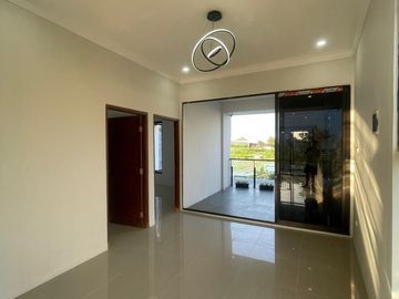 Rumah Mewah Dekat Kampus Isi Jalan Parangtritis Sewon Bantul