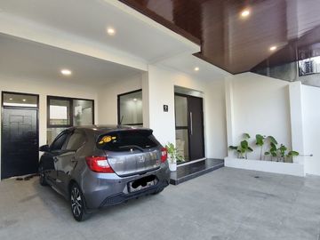 Rumah Mewah Dekat Kampus Isi Jalan Parangtritis Sewon Bantul