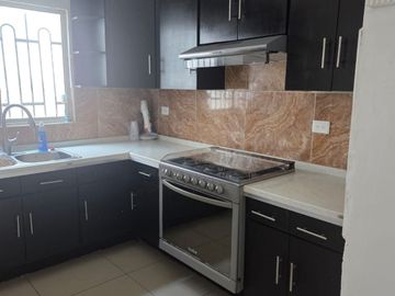 🌟Ofrezco casa en renta semi amueblada en Colonial cumbres  $23,000 mil