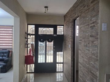 🌟Ofrezco casa en renta semi amueblada en Colonial cumbres  $23,000 mil