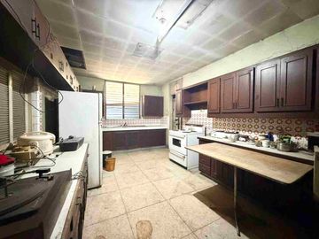 3 Bedroom Bungalow House in Rolling Hills New Manila Quezon City for Sale