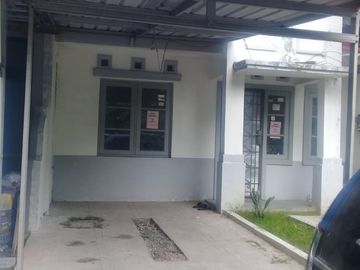 Disewakan rumah murah 1 lantai di Cluster Taman Cikini Metland Menteng Cakung Jakarta Timur siap huni minimalis modern