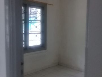 Disewakan rumah murah 1 lantai di Cluster Taman Cikini Metland Menteng Cakung Jakarta Timur siap huni minimalis modern