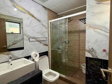 1 bedroom for rent Galleria