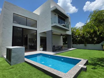CASA EN VENTA EN EL YUCATÁN COUNTRY CLUB