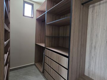 CASA EN VENTA EN EL YUCATÁN COUNTRY CLUB