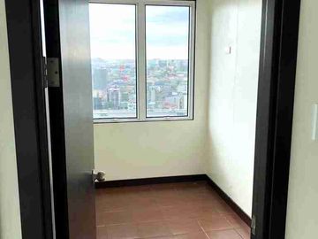 Rent to Own in San Lorenzo place in Magallanes Makati City! connect to Magallanes MRT station, Edsa, Near Makati CBD, Ortigas CBD, Ayala CBD,  BGC, McKinley, MOA, Megamall, NAIA Terminal Airport, SM Makati, Green belt, Skyway, Schools, Malls Hospitals and More!